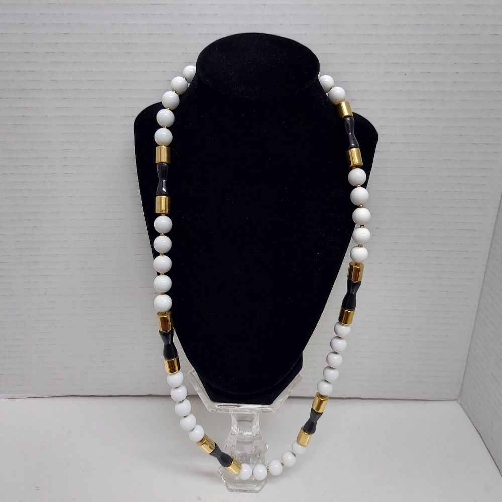 Vintage  80's Napier necklace. White, Black, and Gold Beaded